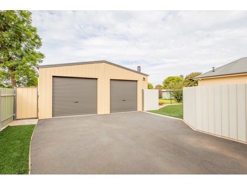 388 Urana Road, Lavington NSW 2641