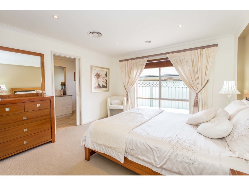 30 Telopea Street, Thurgoona NSW 2640