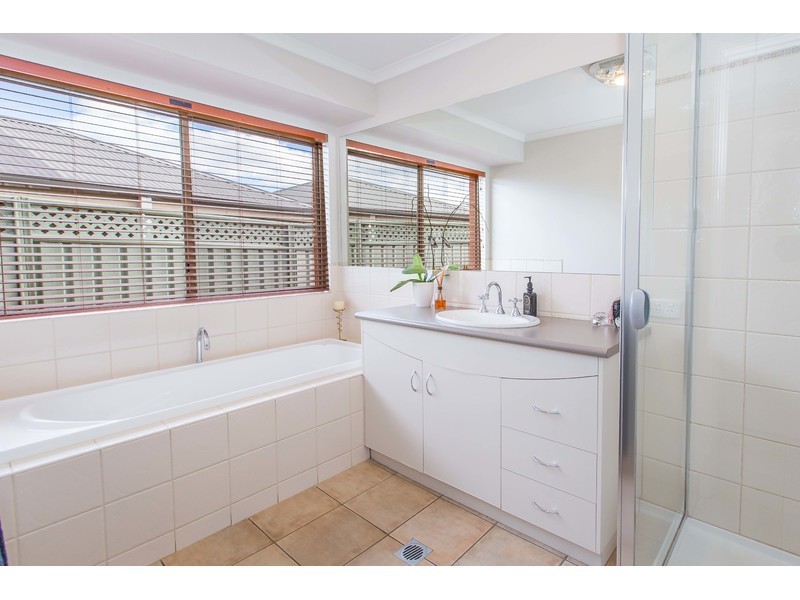 30 Telopea Street, Thurgoona NSW 2640