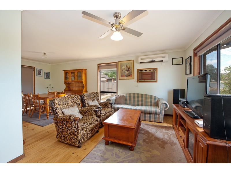 1 Darrambal Drive, Springdale Heights NSW 2641