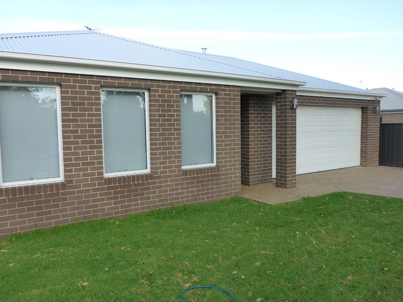1/50 Hotham Circut, Thurgoona NSW 2640