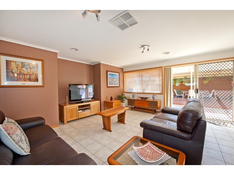 5 Jarrah Court, East Albury NSW 2640