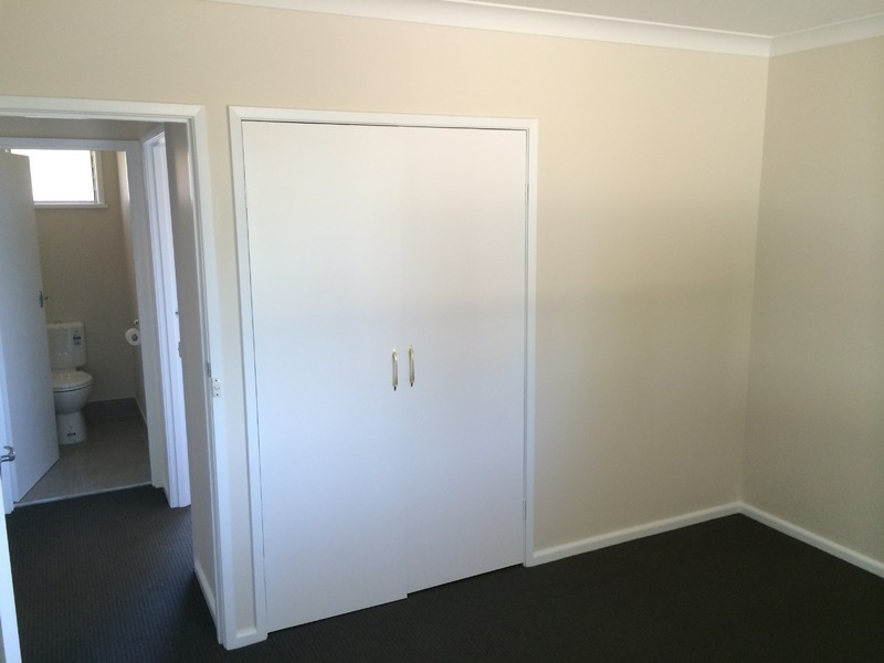 1/523 Hague Street, Lavington NSW 2641