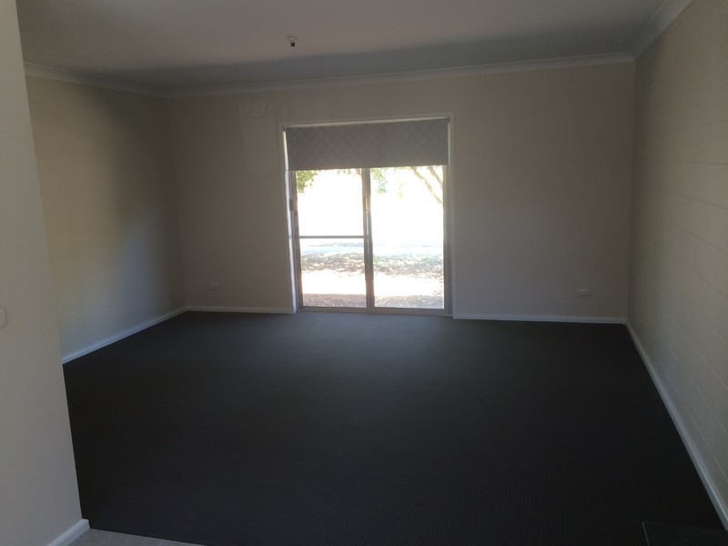 1/523 Hague Street, Lavington NSW 2641