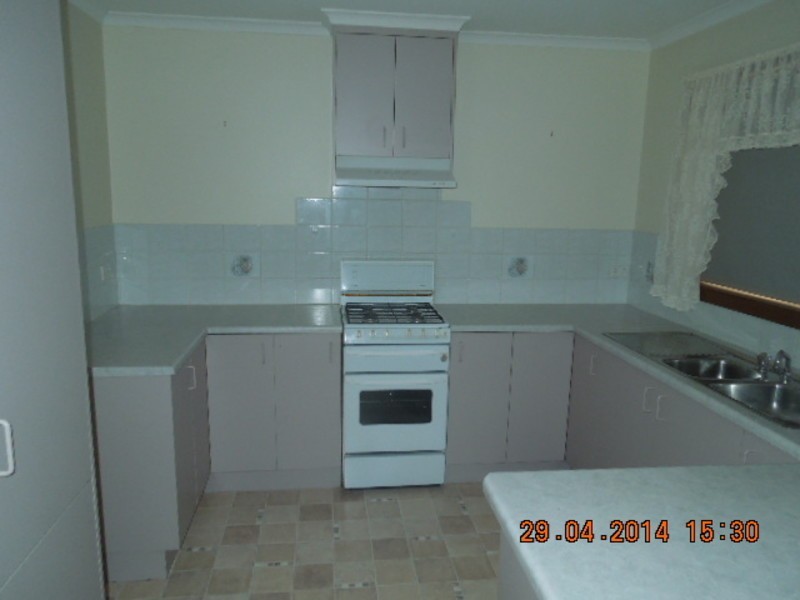 4/381 Dick Rd, Lavington NSW 2641