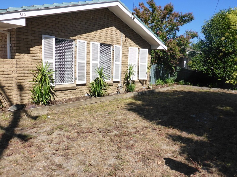 310 Sutherland Street, Lavington NSW 2641