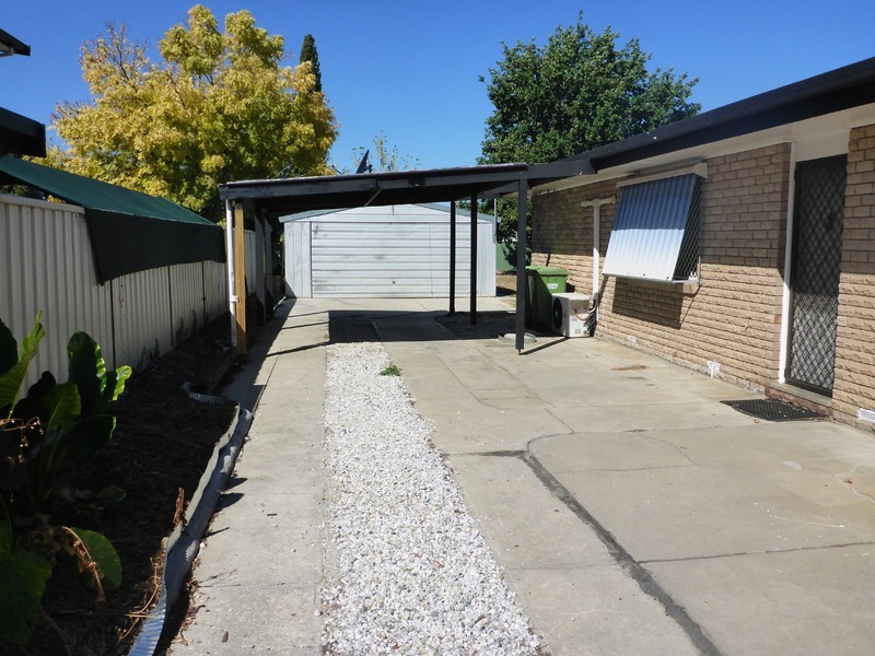 310 Sutherland Street, Lavington NSW 2641