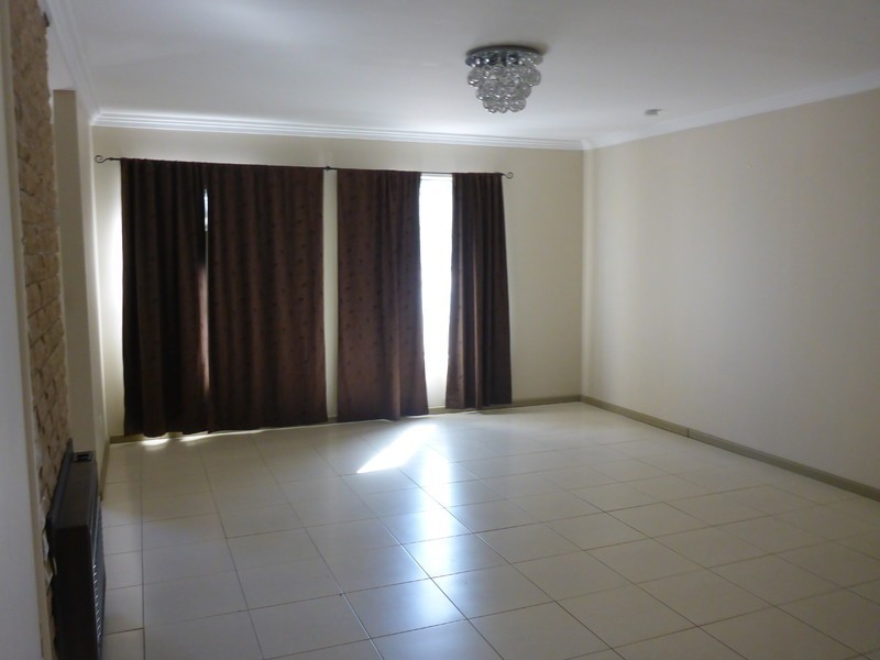 310 Sutherland Street, Lavington NSW 2641