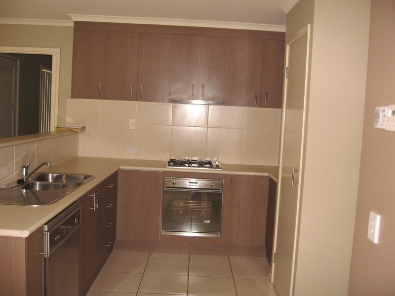 6 Arthur Worsley Ct, North Albury NSW 2640