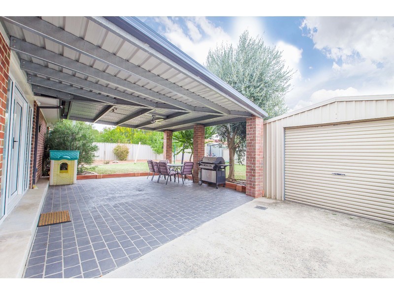 16 Flax Street, Baranduda VIC 3691
