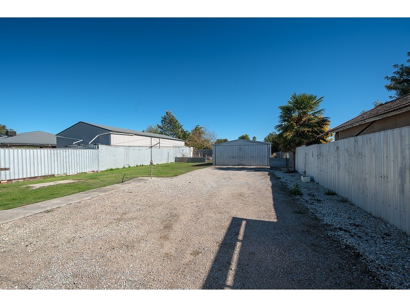 1039 Barooga Street, North Albury NSW 2640