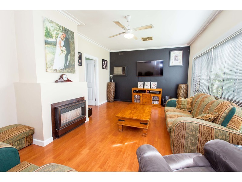 447 Bell Street, Lavington NSW 2641