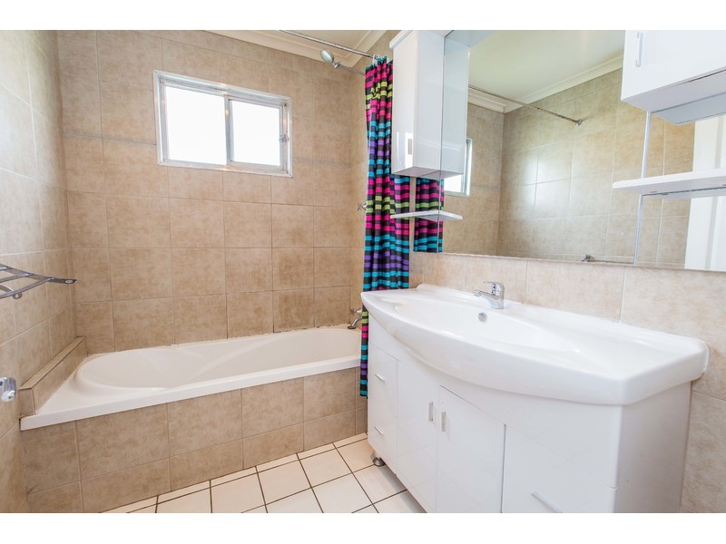 447 Bell Street, Lavington NSW 2641