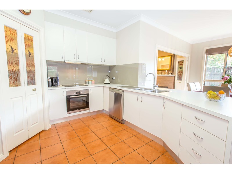 7 Prujoy Place, West Albury NSW 2640