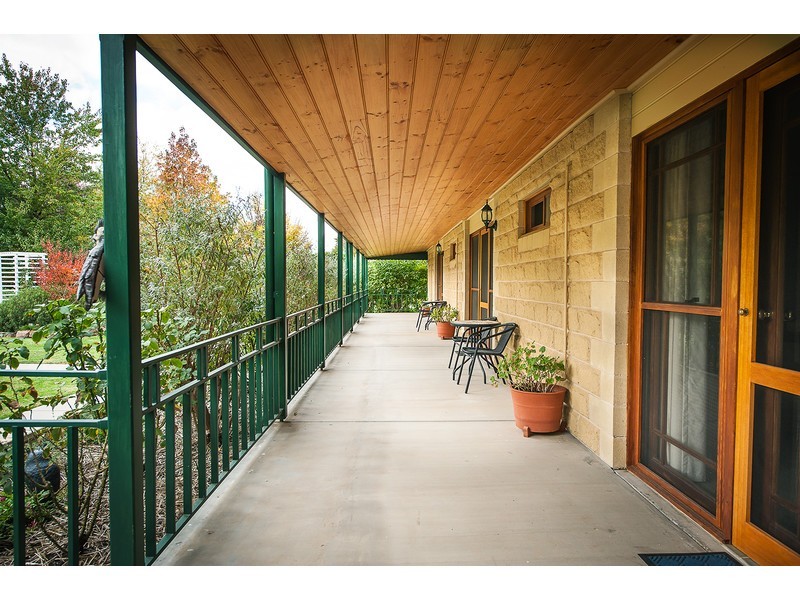 22 East Street, Howlong NSW 2643