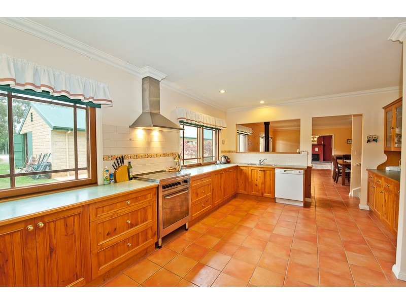 22 East Street, Howlong NSW 2643