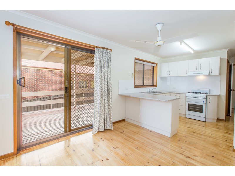 56 Sunset Drive, West Albury NSW 2640