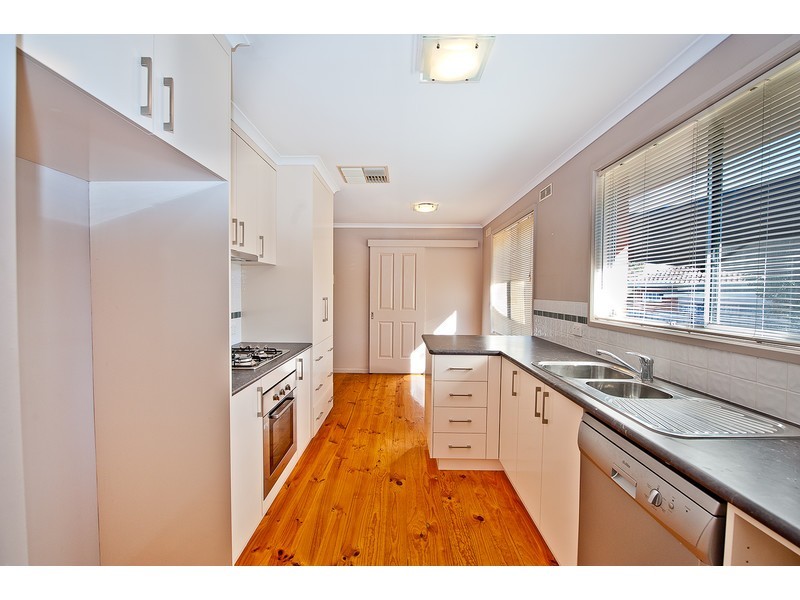 1 Curringa Place, Springdale Heights NSW 2641