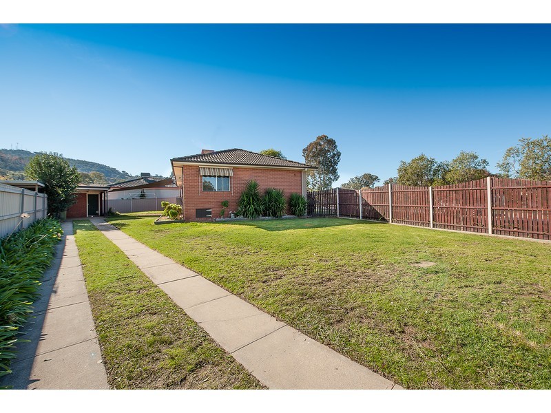 1 Curringa Place, Springdale Heights NSW 2641
