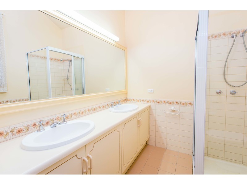 949 Pemberton Street, West Albury NSW 2640