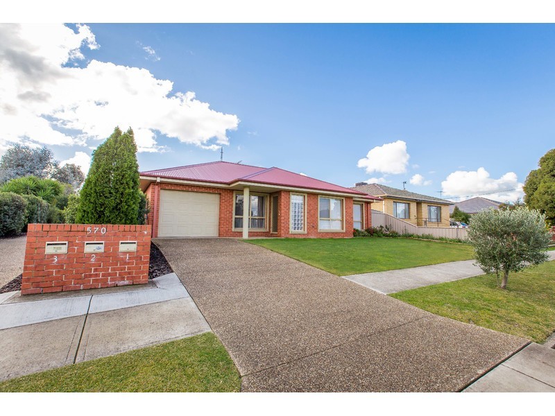 1/570 Buchhorn Street, Lavington NSW 2641