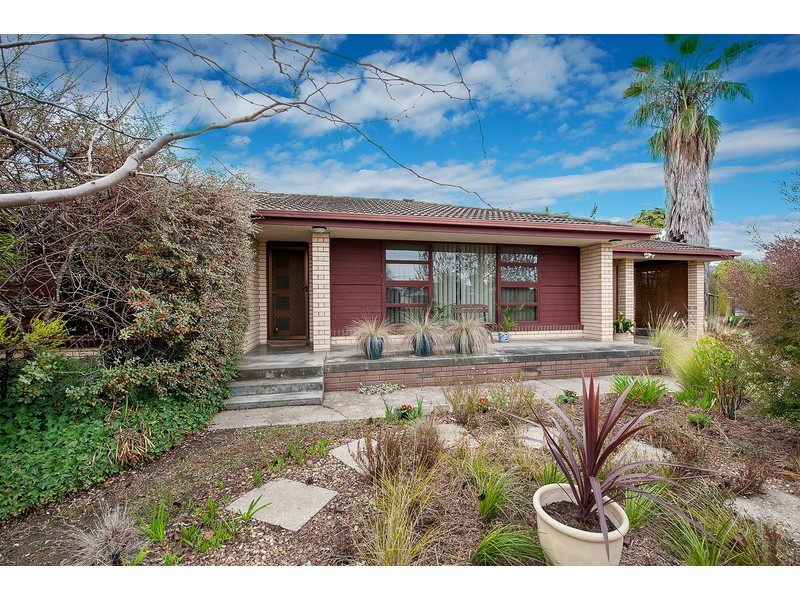393 Ross Circuit, Lavington NSW 2641