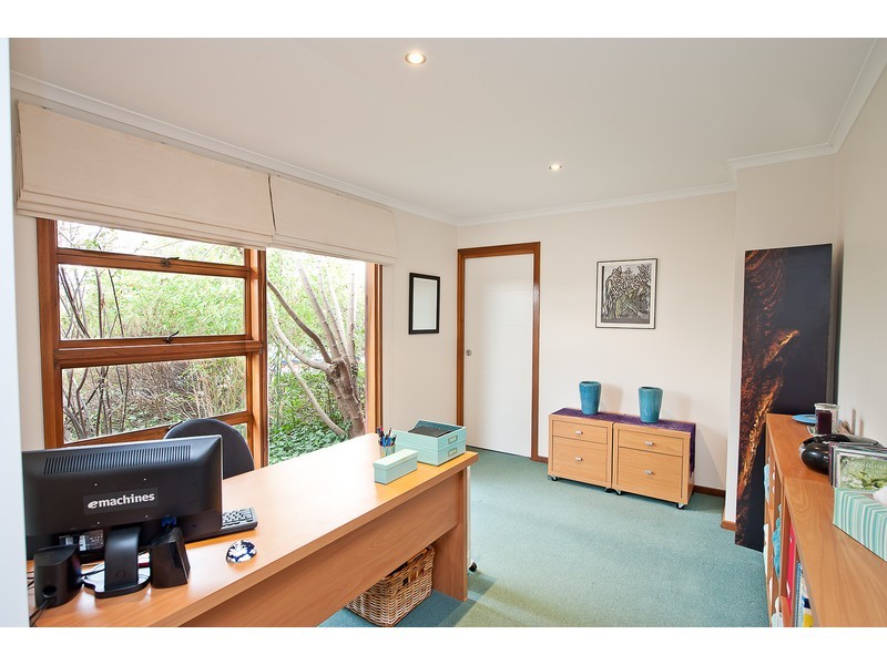 393 Ross Circuit, Lavington NSW 2641