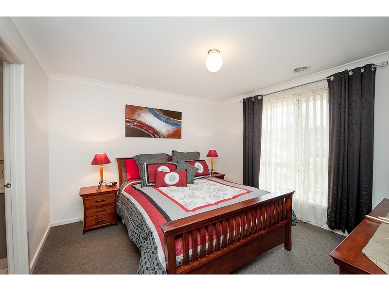 68 Hotham Circuit, Thurgoona NSW 2640