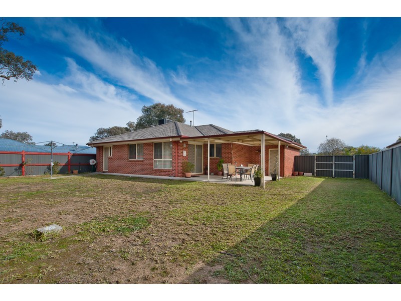 68 Hotham Circuit, Thurgoona NSW 2640
