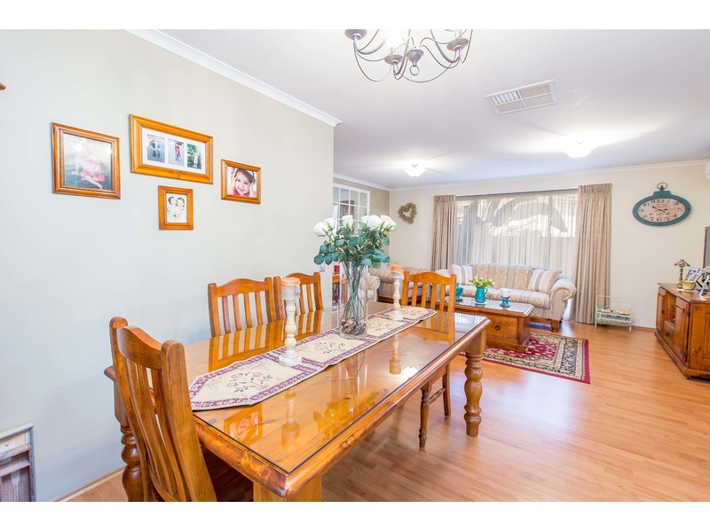 14 Decora Place, Thurgoona NSW 2640