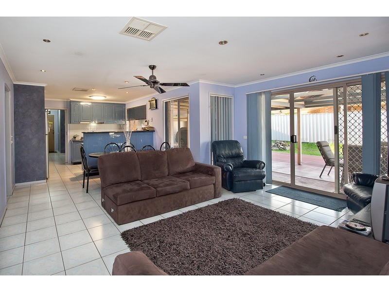 10 Darri Drive, Springdale Heights NSW 2641