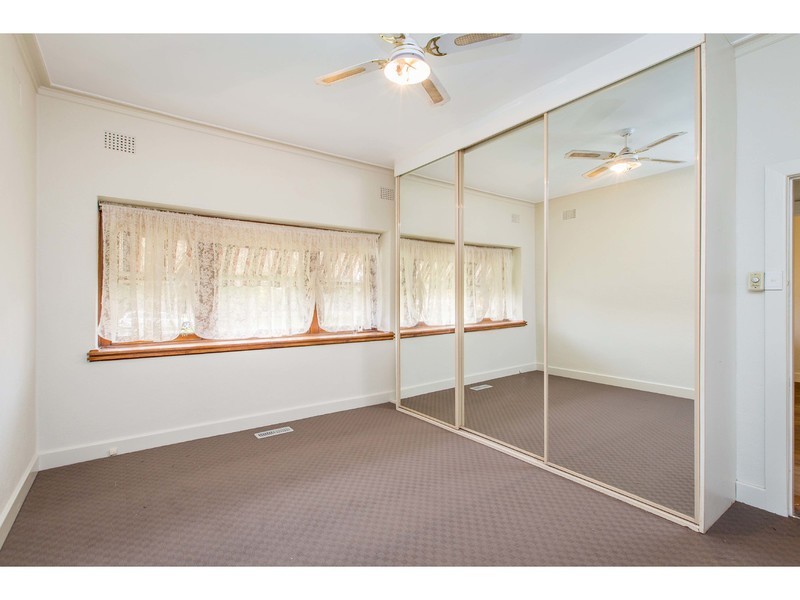 210 Olive Street, South Albury NSW 2640