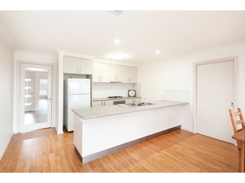 99 Lawson Circuit, Lavington NSW 2641