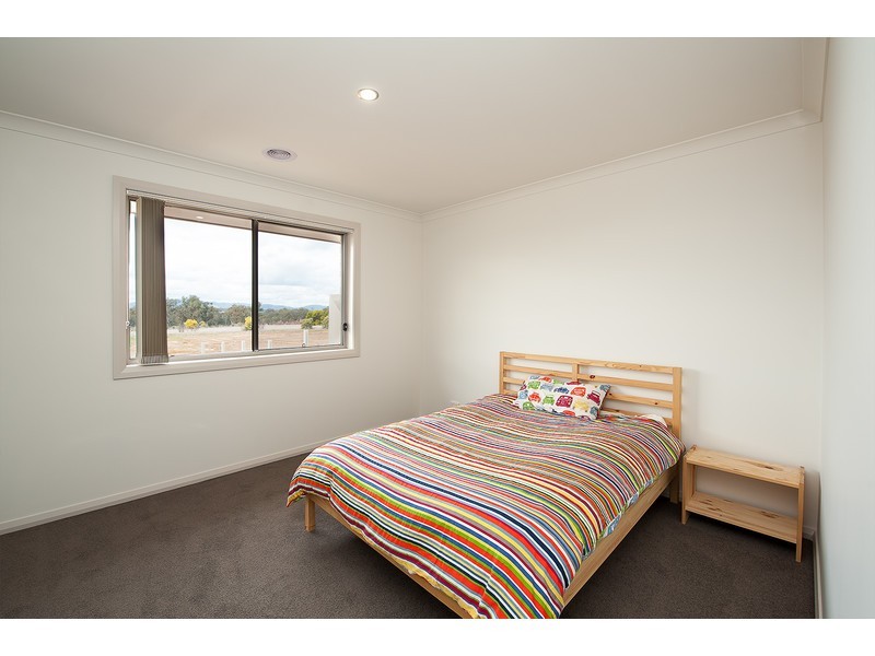 99 Lawson Circuit, Lavington NSW 2641