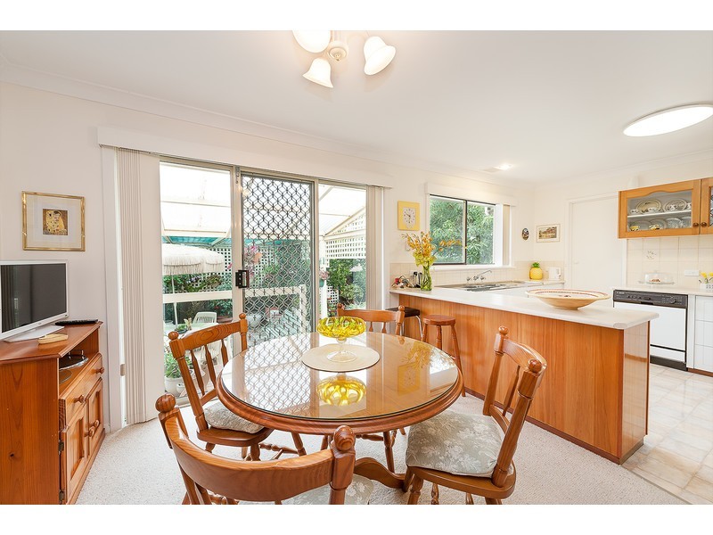 573 Spurrway Drive, West Albury NSW 2640