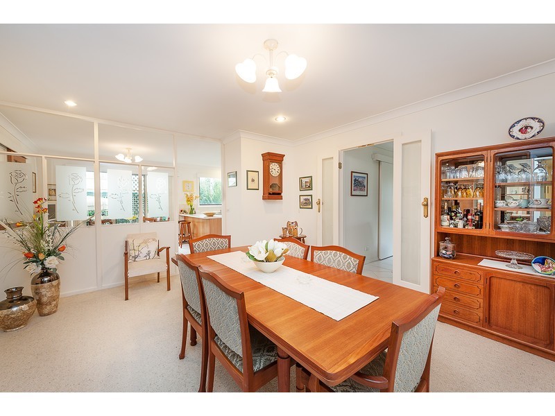 573 Spurrway Drive, West Albury NSW 2640