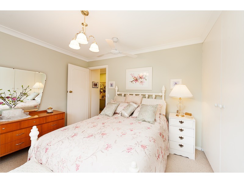 573 Spurrway Drive, West Albury NSW 2640