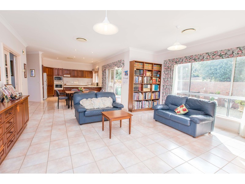 38 Franklin Court, North Albury NSW 2640