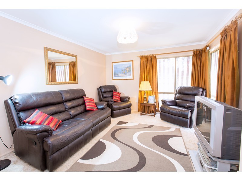 11 Ironbark Road, Thurgoona NSW 2640