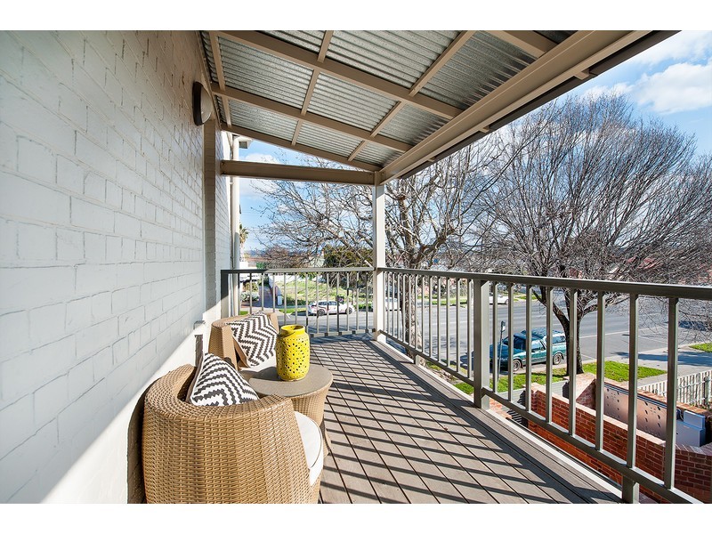 2/430 Smollett Street, Albury NSW 2640