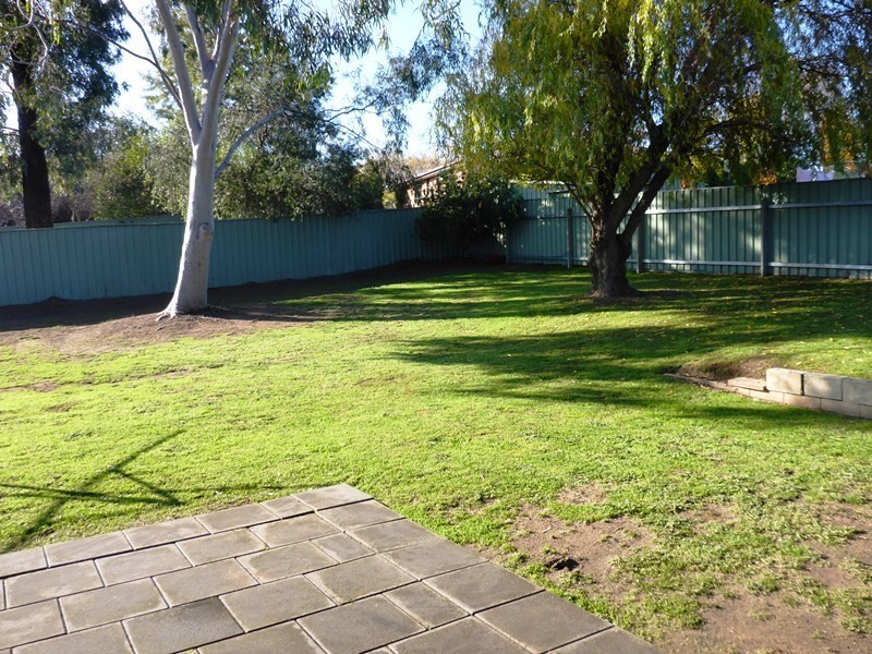 1046 Pemberton Street, West Albury NSW 2640