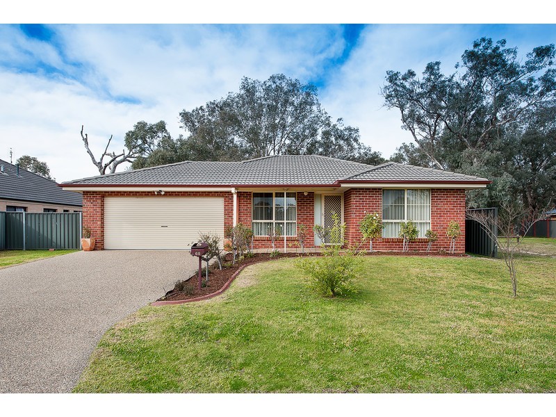 68 Hotham Circuit, Thurgoona NSW 2640