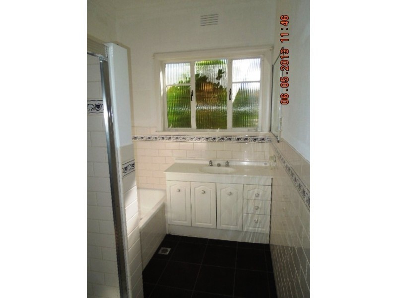 456 Hall Avenue, Lavington NSW 2641