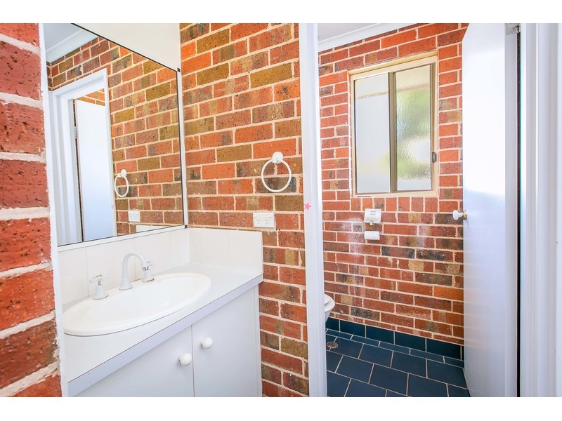 1 & 2/128 Alexandra Street, East Albury NSW 2640