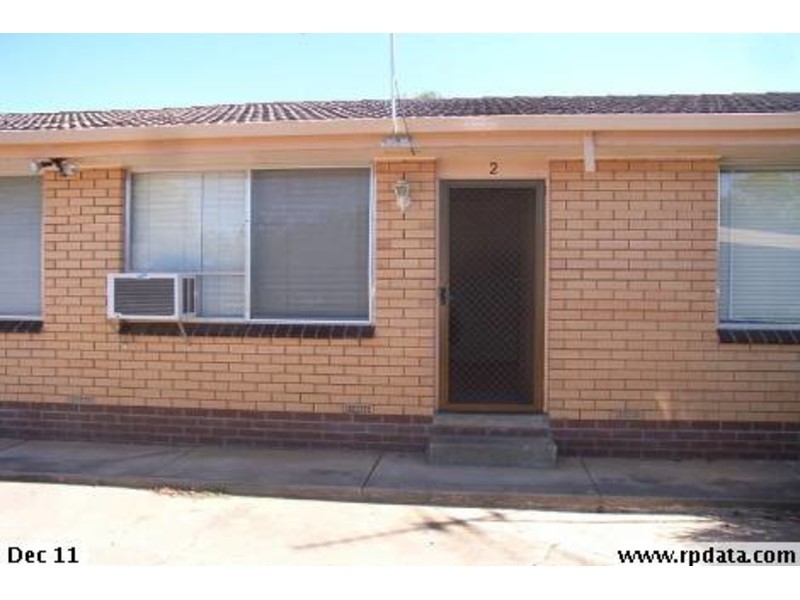 2/566 Greyfern Street, Lavington NSW 2641