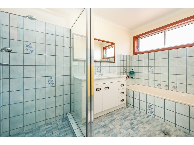 414 Colley Street, Lavington NSW 2641