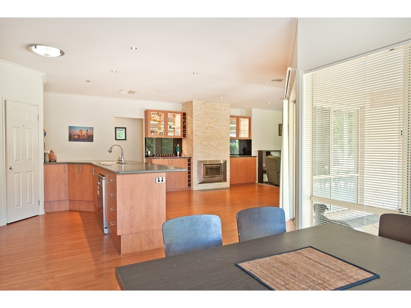 128 Dryandra Way, Thurgoona NSW 2640