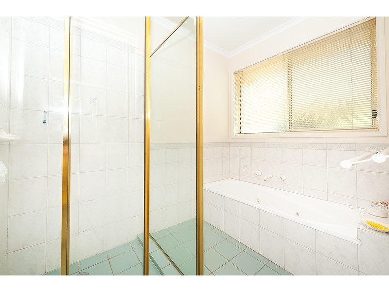 2/104 Rosedale Drive, West Albury NSW 2640