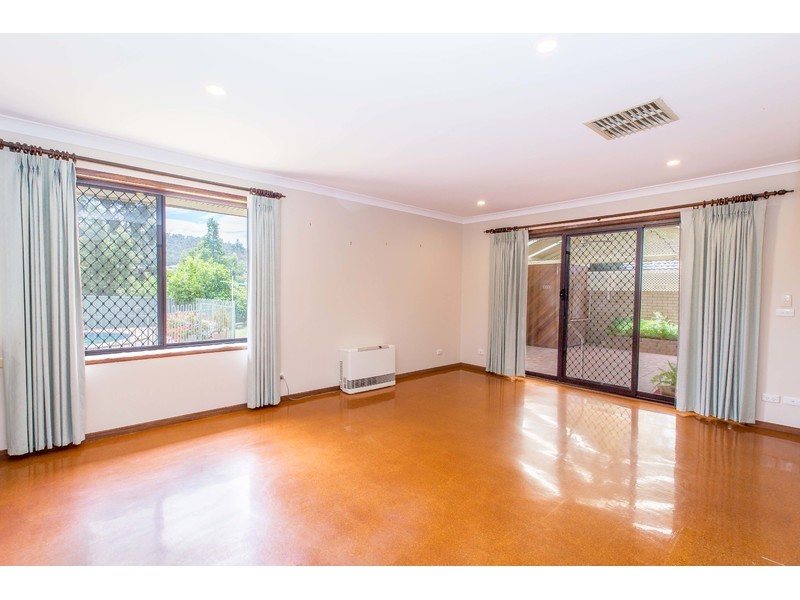 10 Northern View Drive, West Albury NSW 2640