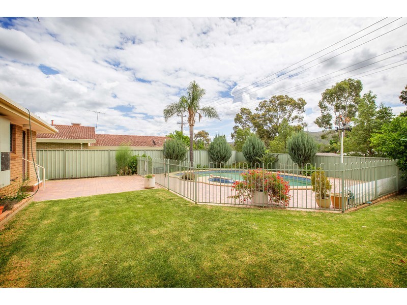 10 Northern View Drive, West Albury NSW 2640